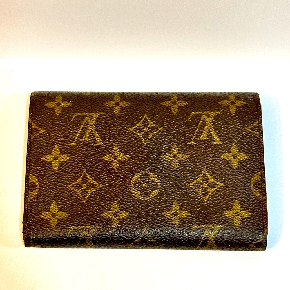 Louis Vuitton Monogram Wallet - Picture 9 of 9
